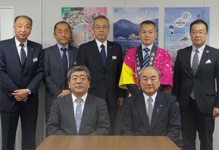五泉市 伊藤勝美 市長がお越しになりました。